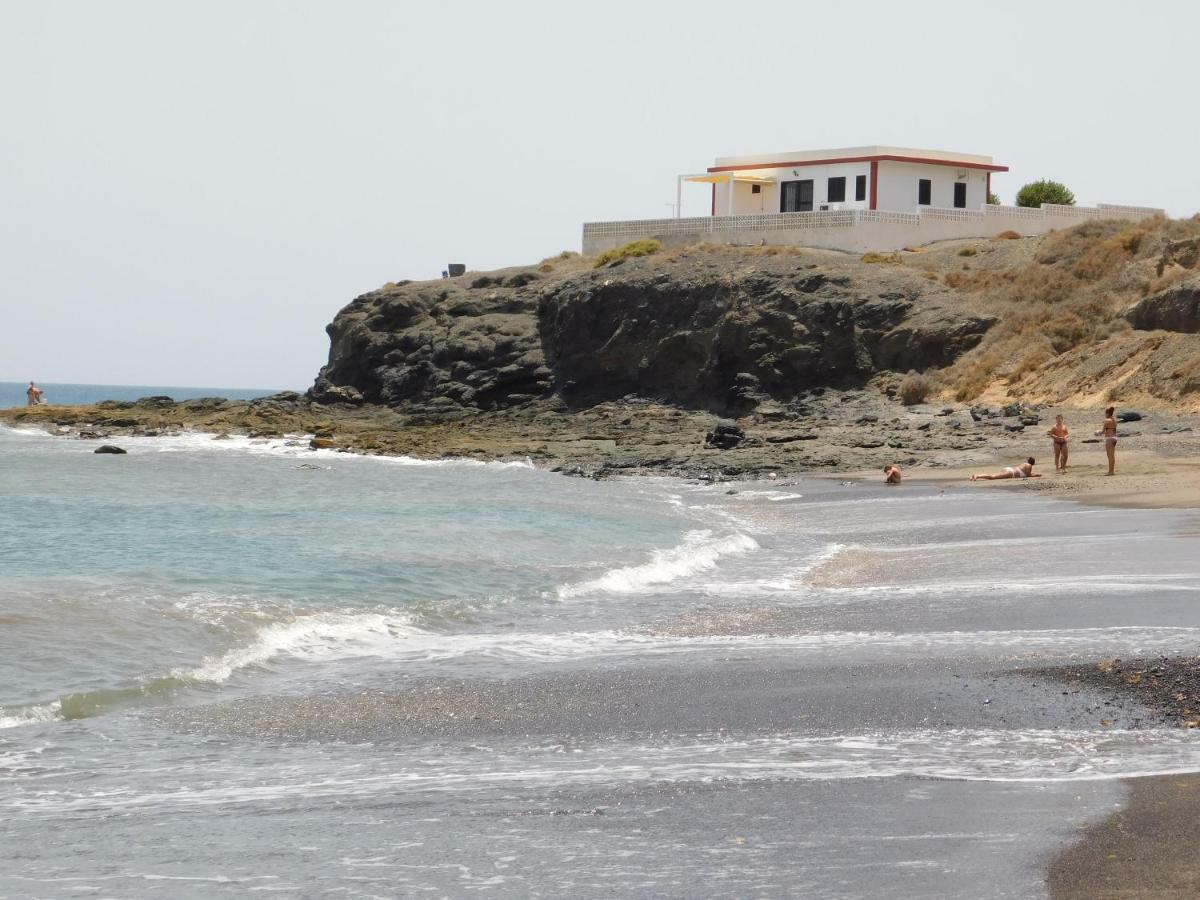 El Roquito Ocean View Villa Tarajalejo Bagian luar foto